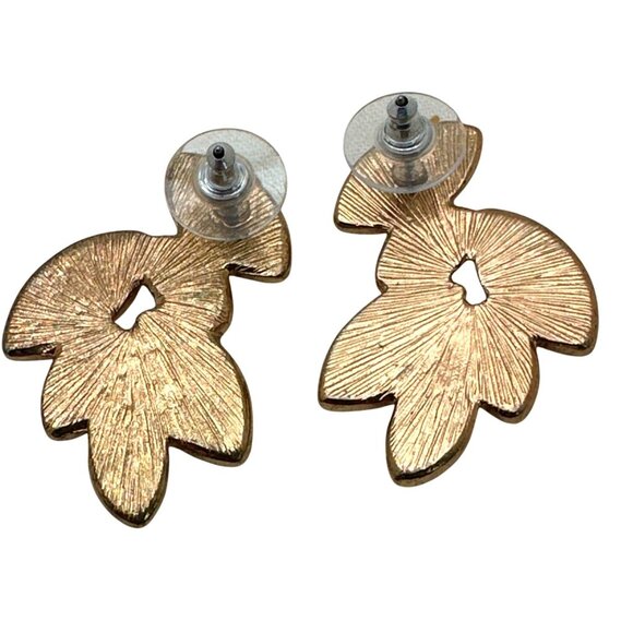 Glamourous Pale Pink Cluster Rhinestone Earrings Faceted Whimsy Romantic Inspo - Picture 2 of 5